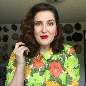 Meet your Posher, Deborah